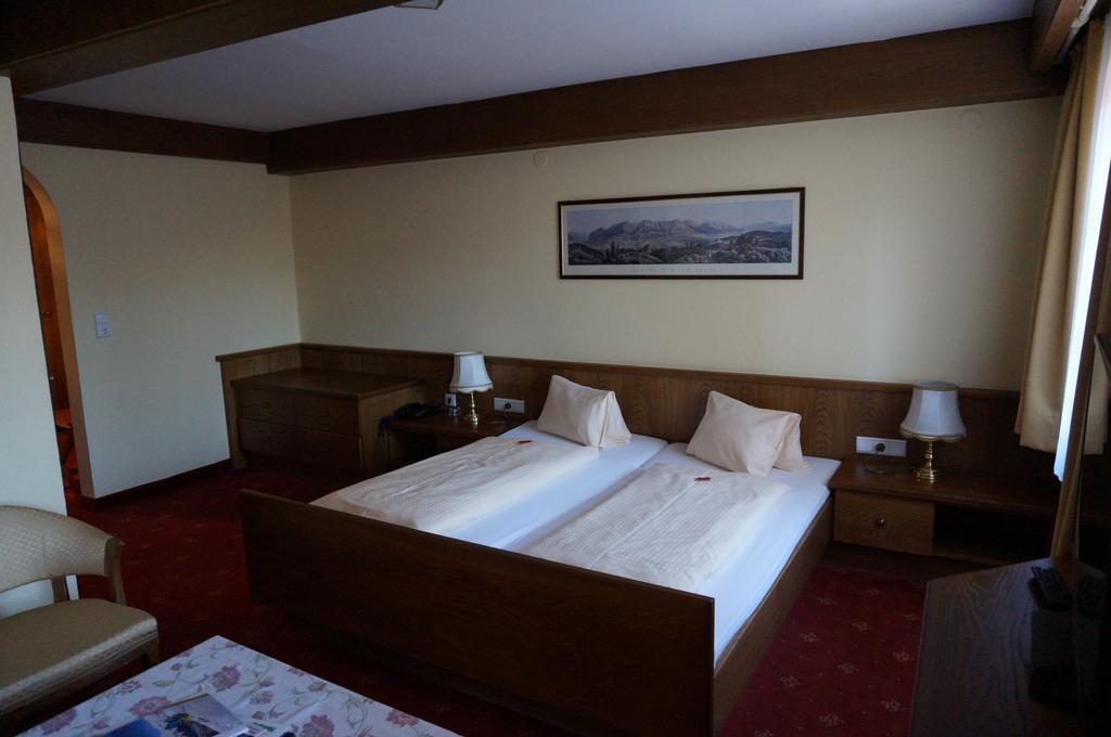Hotel Happ Innsbruck Bilik gambar