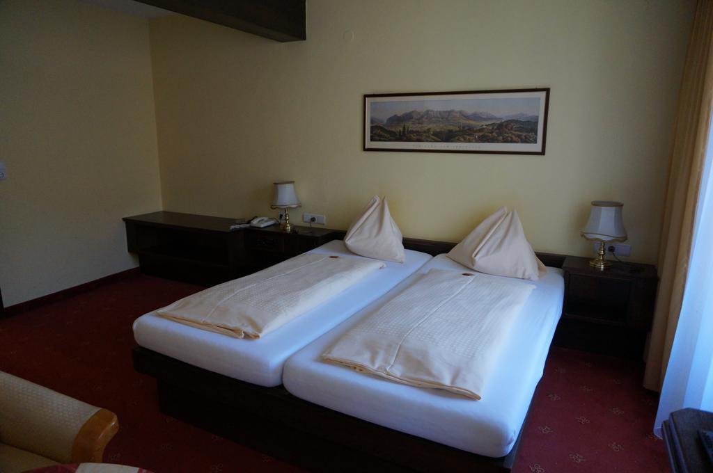 Hotel Happ Innsbruck Bilik gambar